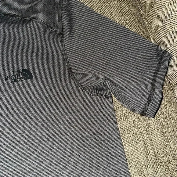 NWOT NORTH FACE Men’s Polo Gray Short Sleeve Shirt Size Small FLASH DRY - Picture 5 of 9